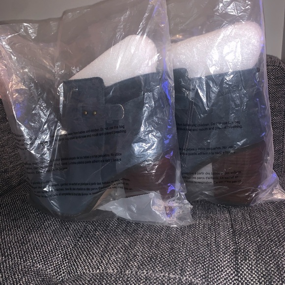 Sole Society Women's Boots - Picture 3 of 8